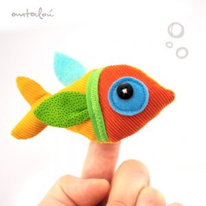 yellow fish_handmade fingerpuppet_antalou