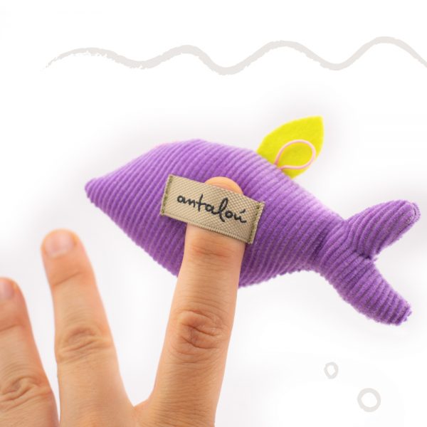 purple fish_handmade fingerpuppet_antalou
