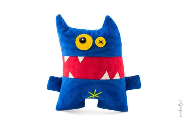 blue shout monster, handmade soft toy by Antalou